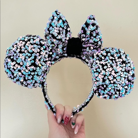 Minnie Ears - Picture 3 of 3